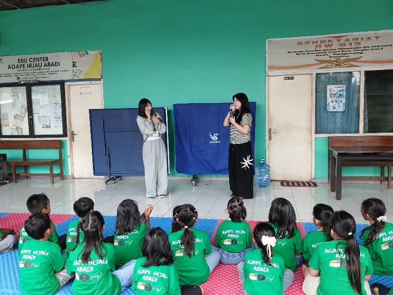 Kegiatan anak-anak di EDU CENTER Agape Hijau Abadi, Sitanala RW 013